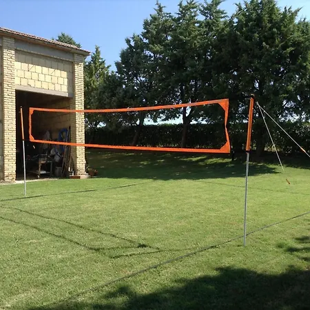 Spacious With Swimming Pool Holiday home Cingoli