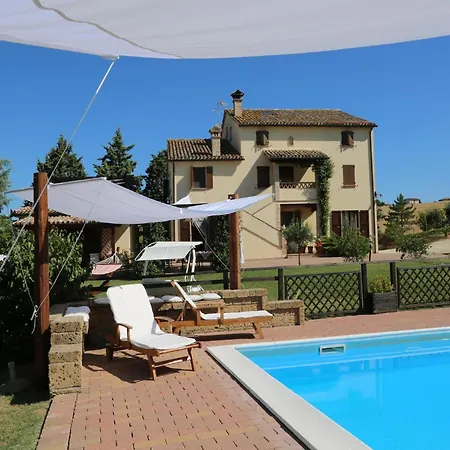 Spacious With Swimming Pool Holiday home Cingoli